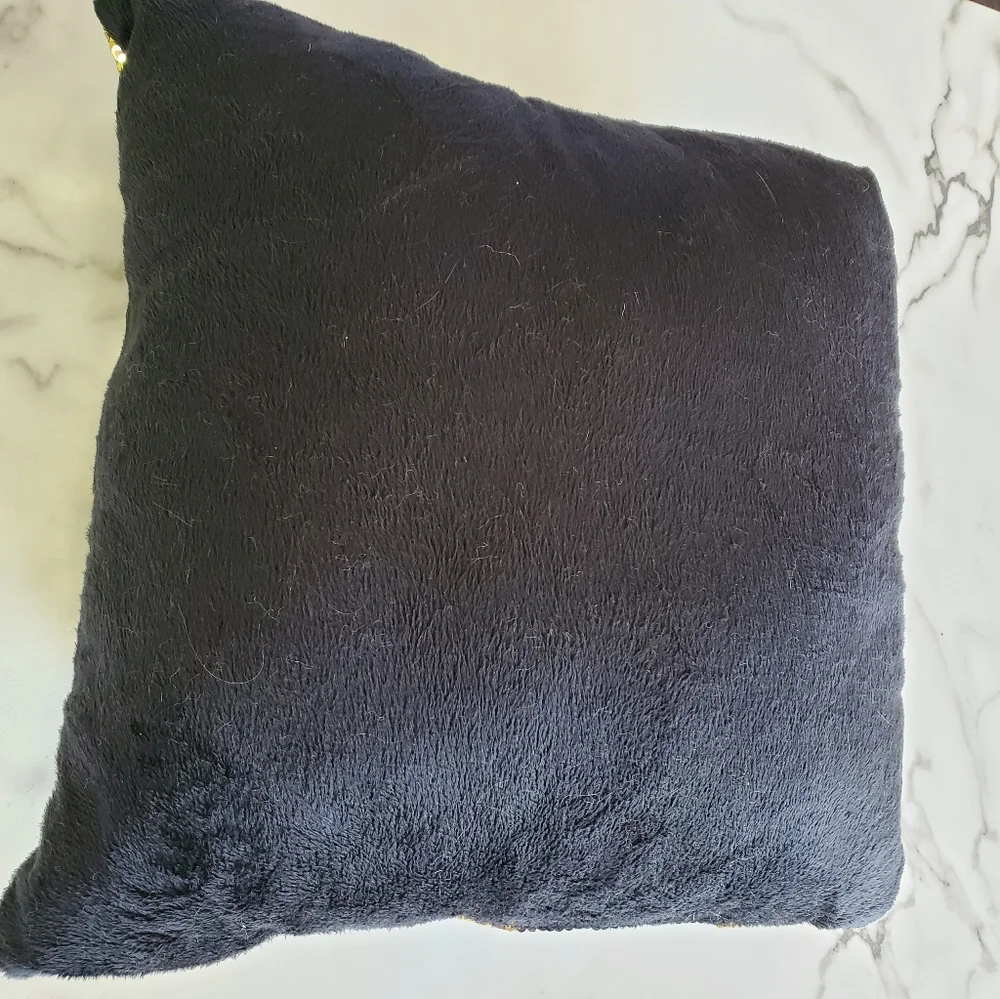 N/A sequin throw