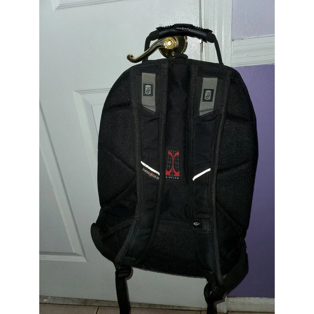 SwissGear big zippered