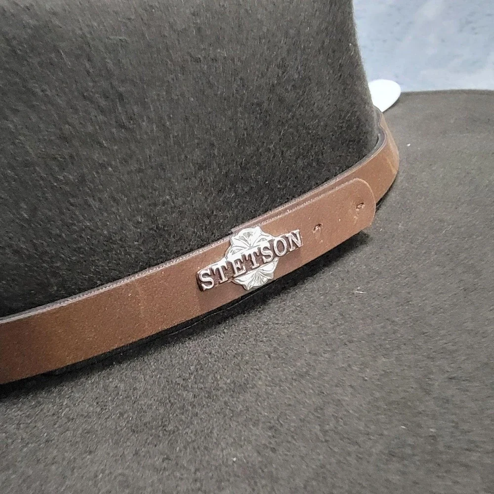 Stetson felt new