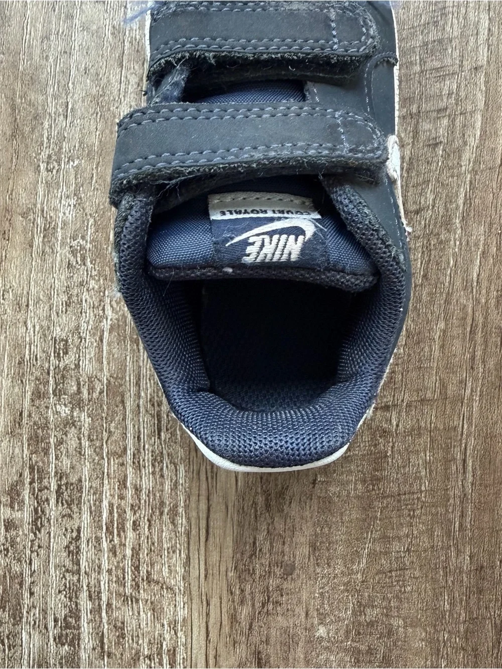 Nike court royale