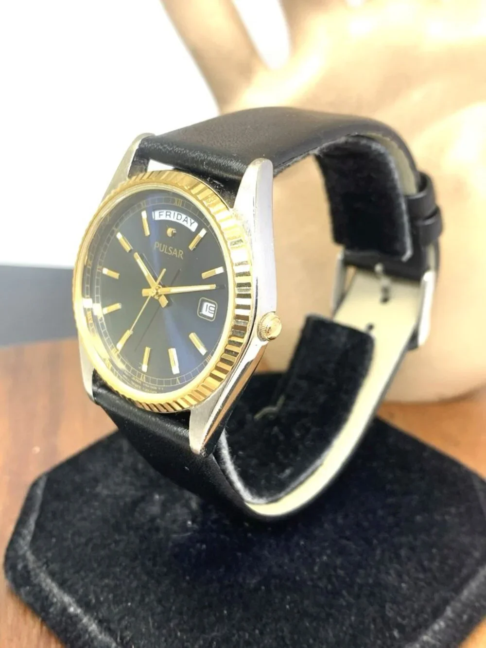 Pulsar men watch