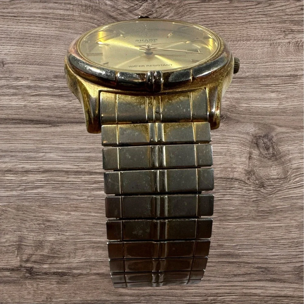 Sharp quartz analog