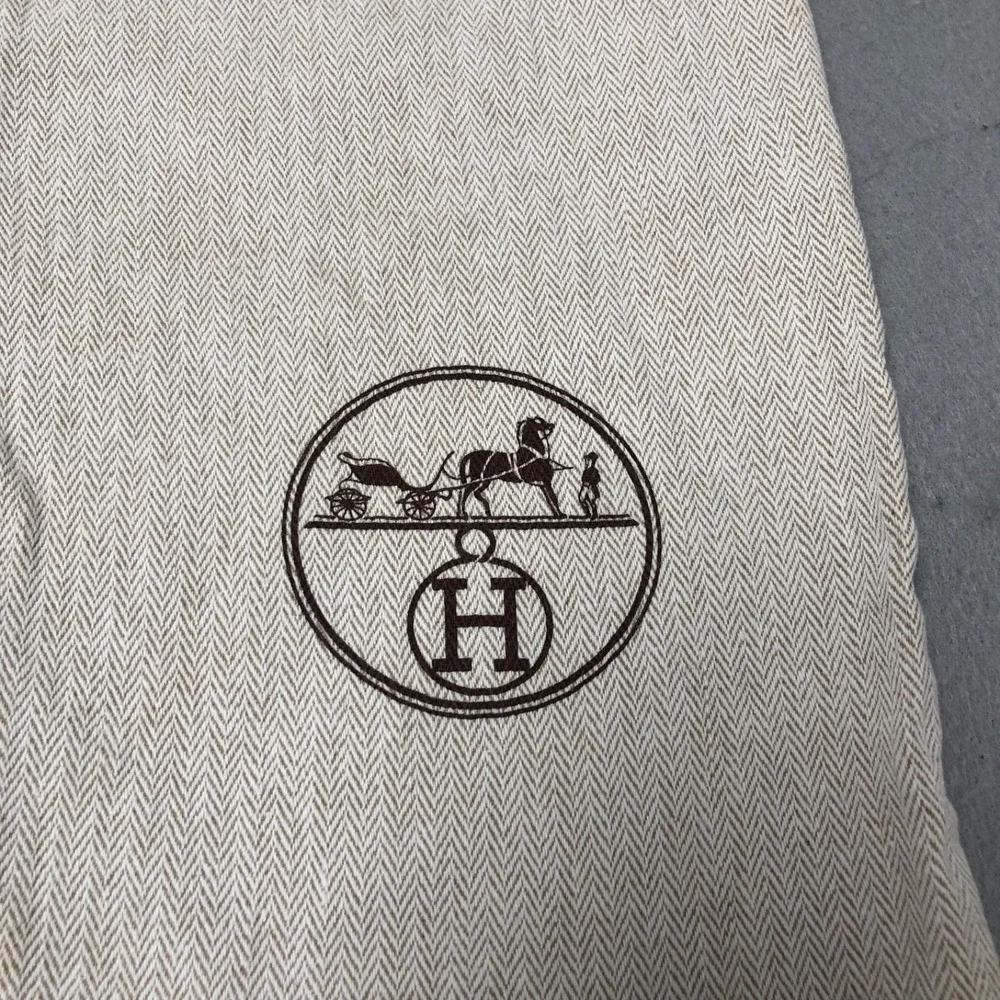 HERMÈS step up