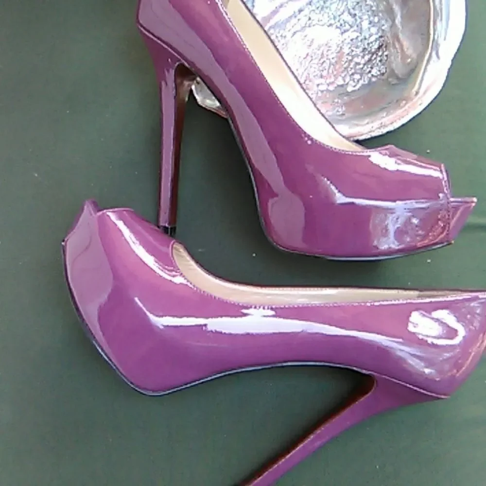 Enzo Angiolini patent leather