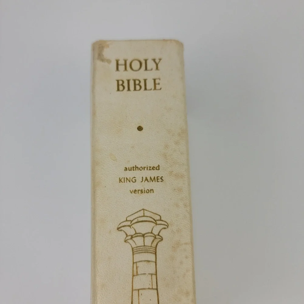 Books, Inc. vintage king