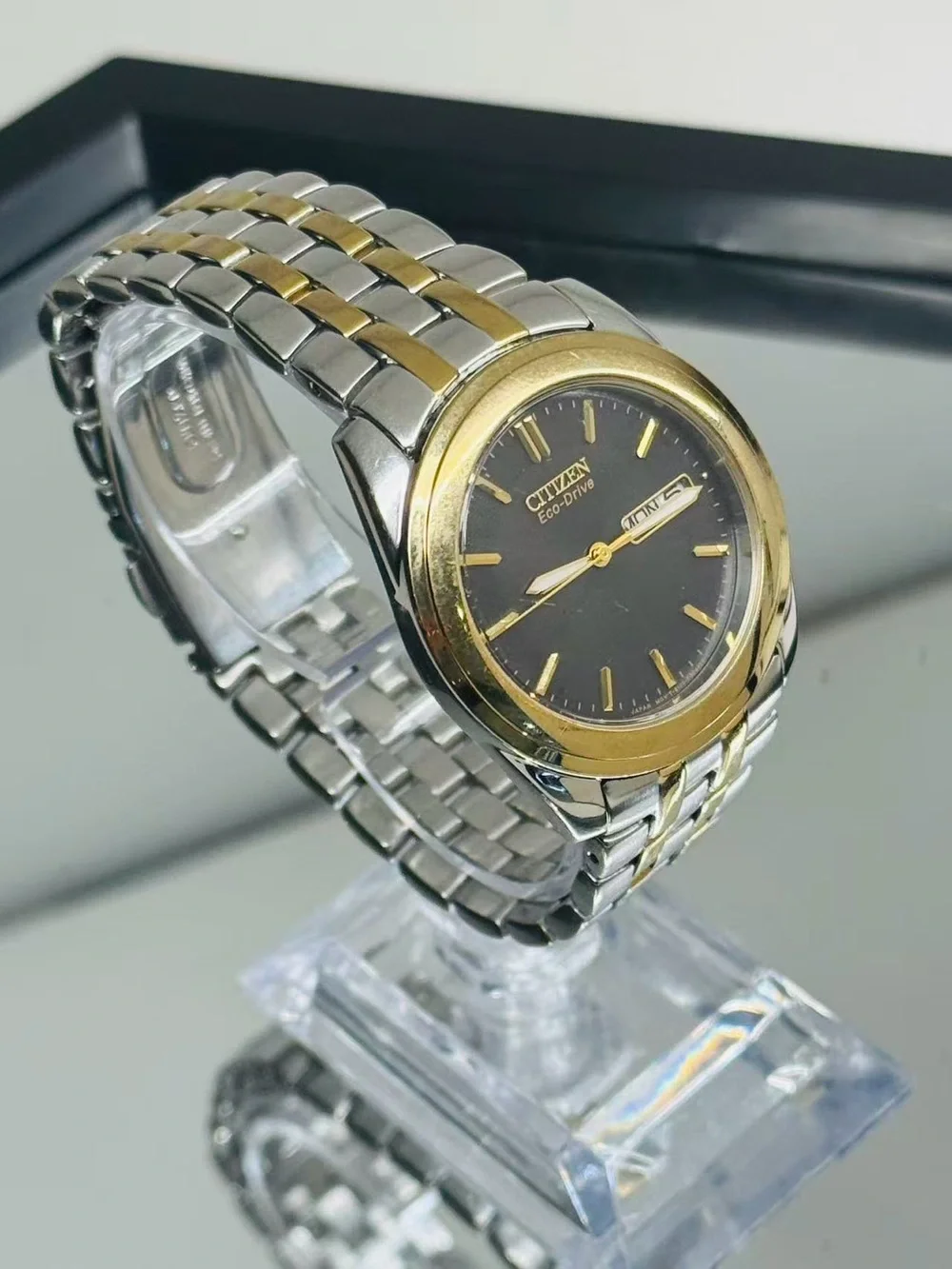 Citizen watch has