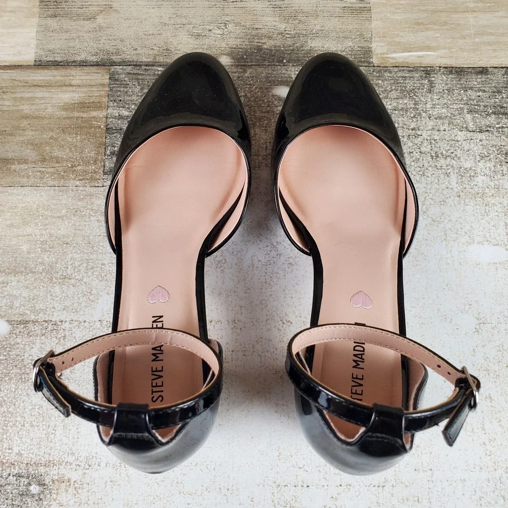 Steve Madden good light