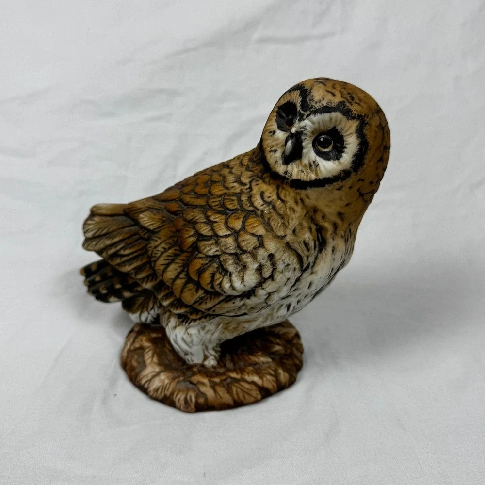 Unbranded vintage ceramic