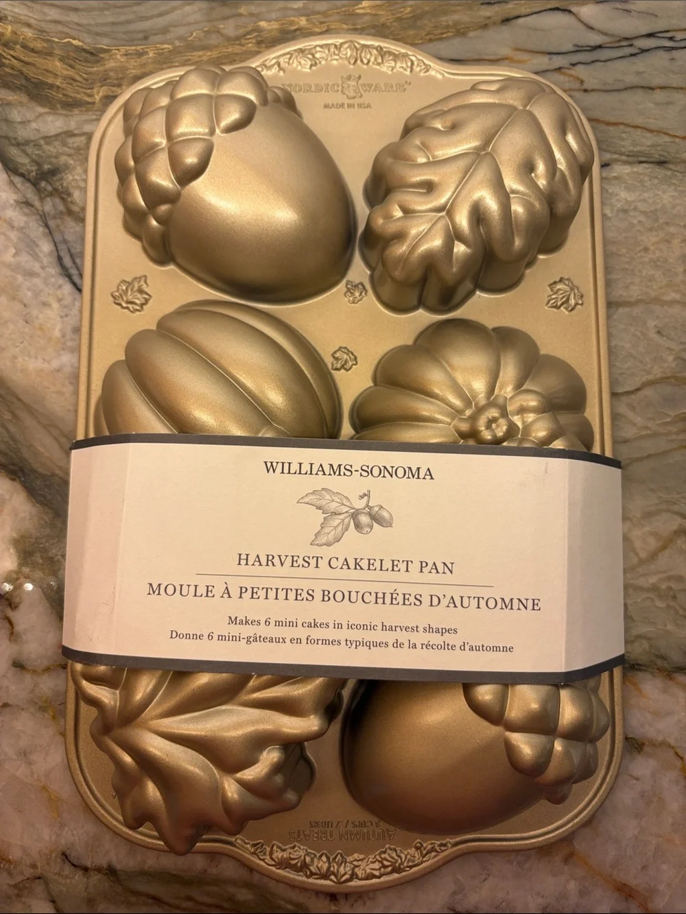 Williams Sonoma Nordic Ware HARVEST CAKELET PAN Fall Acorn Leaves Pumpkin NWT