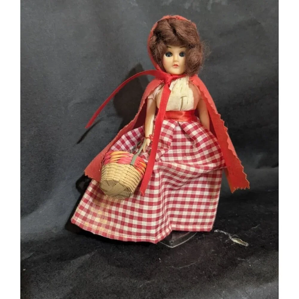 Vintage Natchez 7”‎ Little Red Riding Hood Blue Eyes Open & Close.