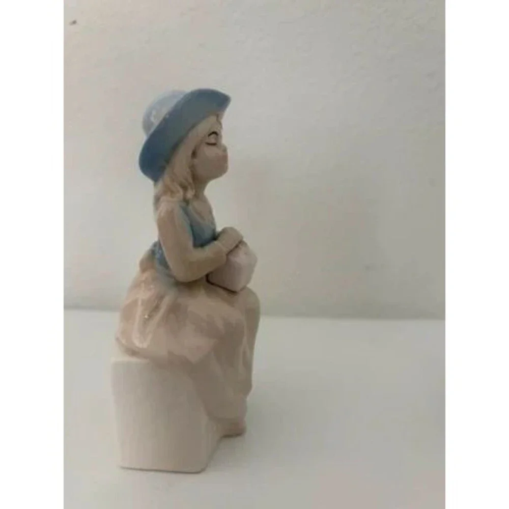 unknown vtg porcelain