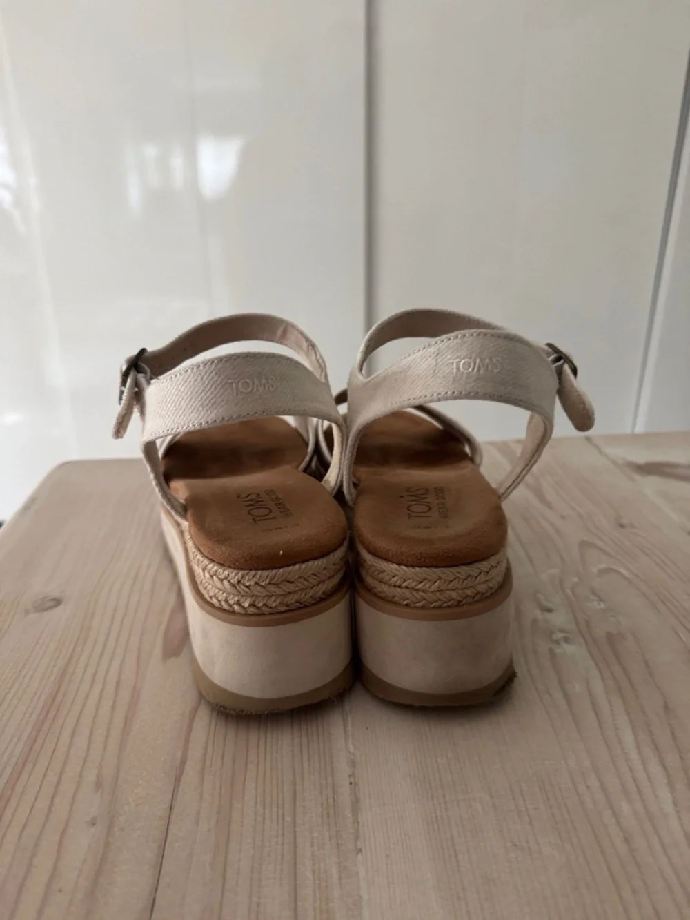 Toms lightweight platform