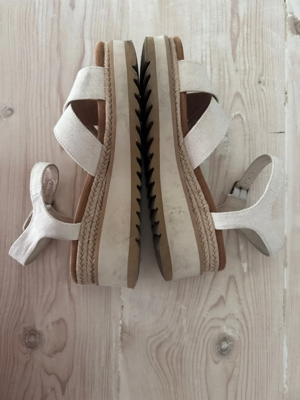Toms lightweight platform