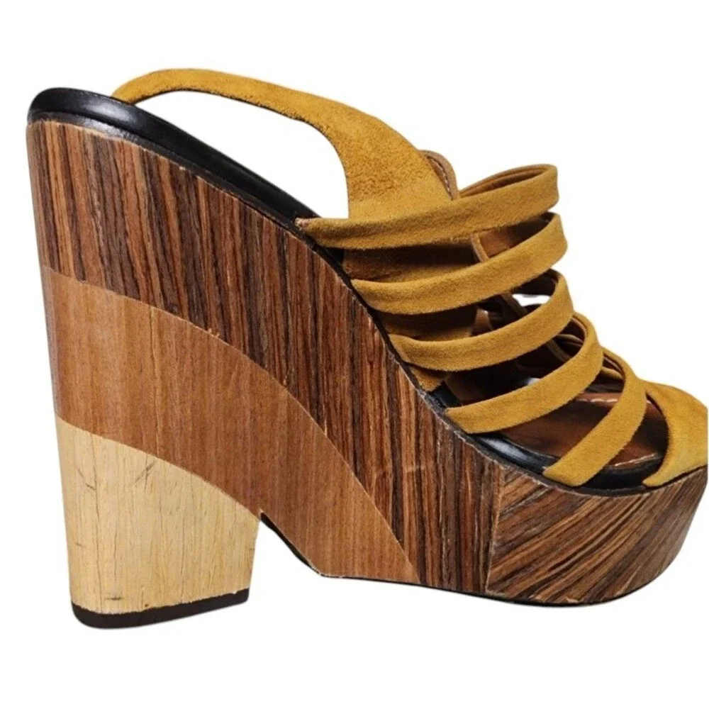Vince Camuto vince camuto