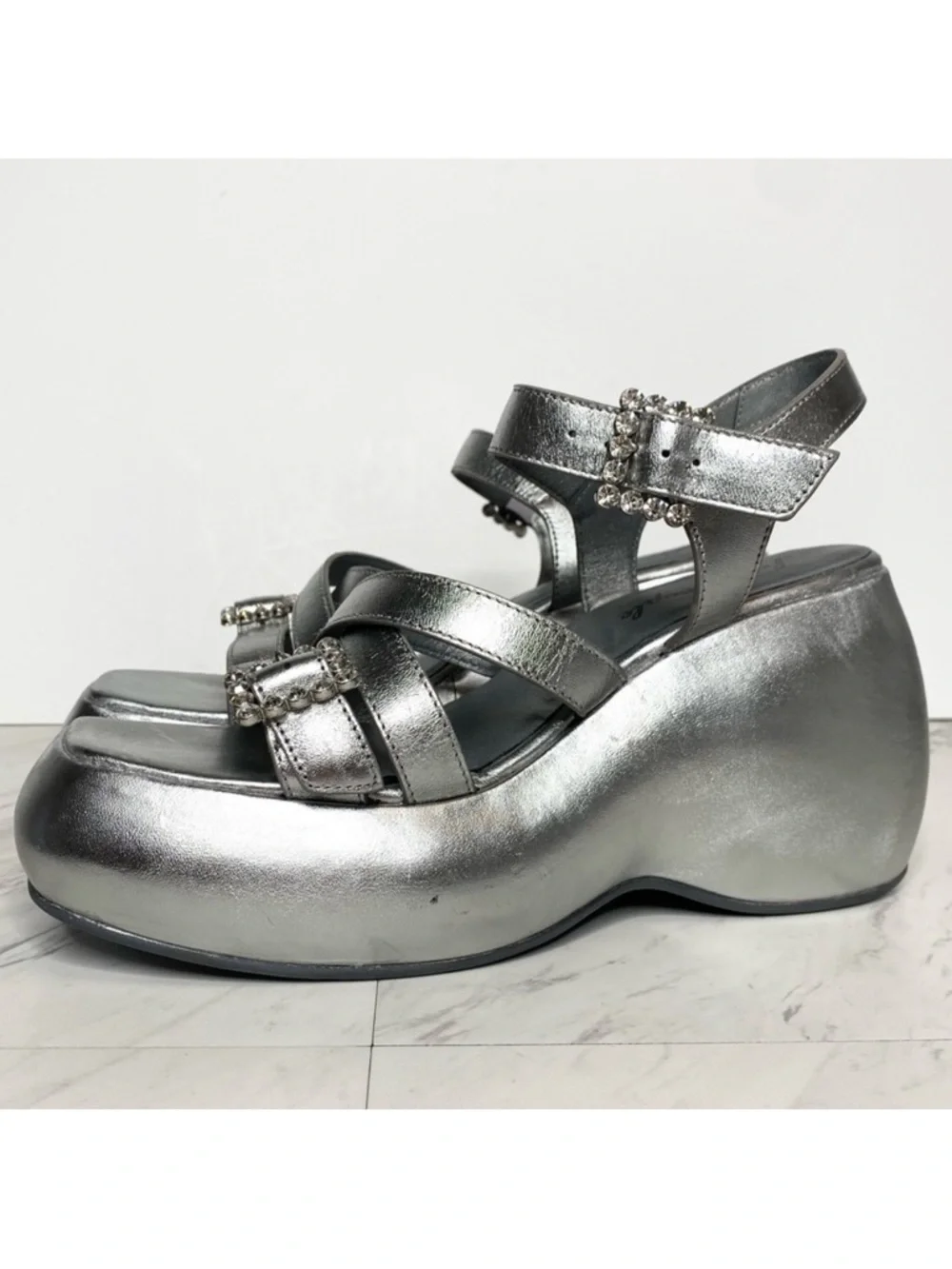 New! Free People Brooklyn Silver Leather Ankle Strap Sandal 9 1/2