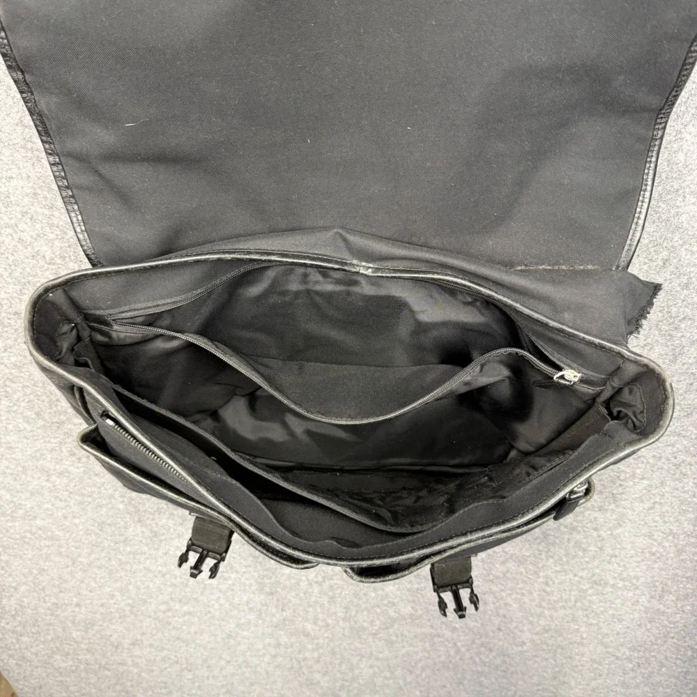 Coach messenger bag