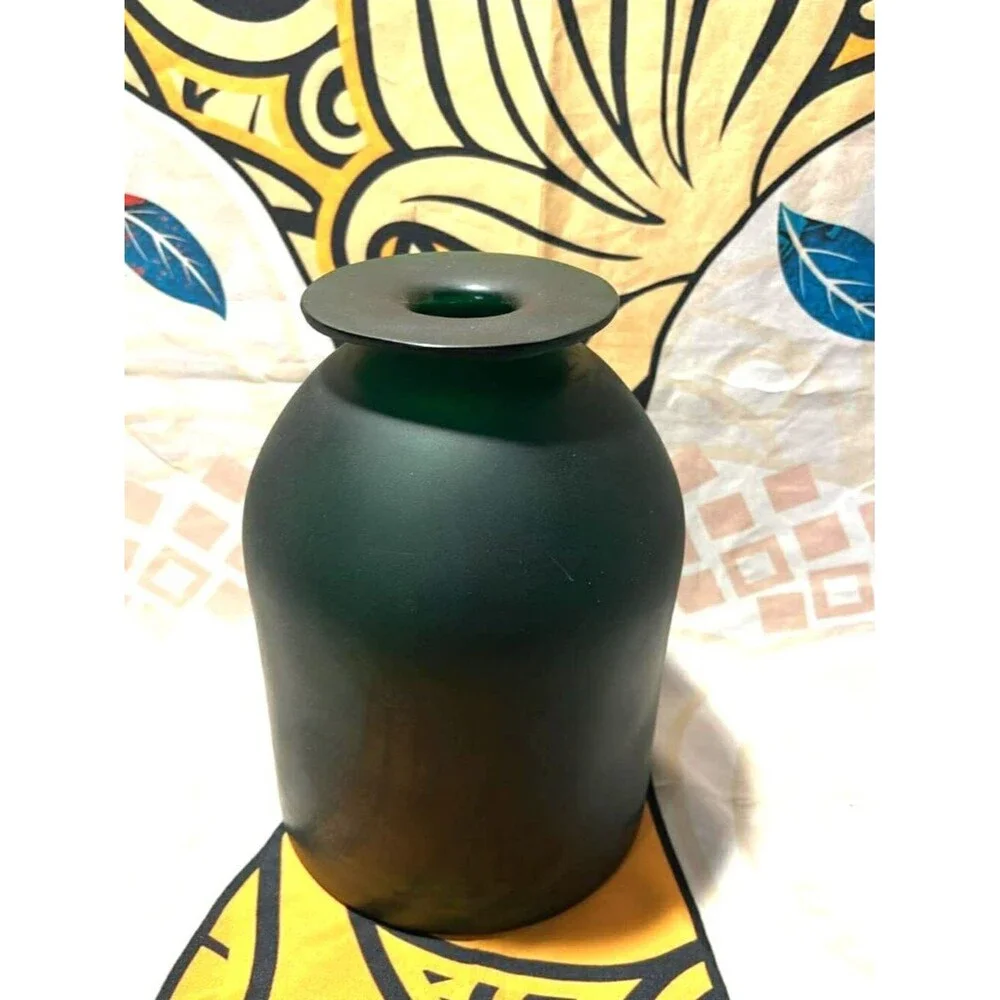 Frosted Art Glass Vessel – Hand‑Blown Studio Glass – Deep Green