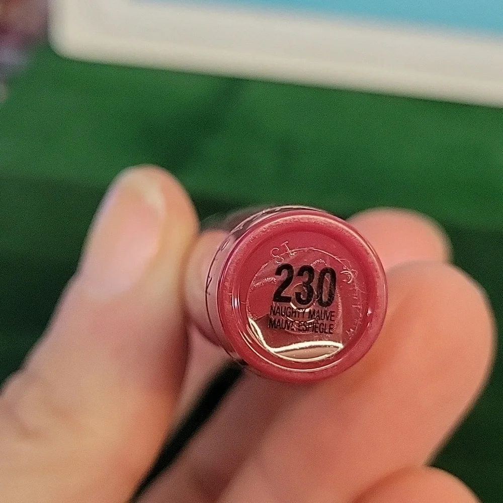 Revlon rich lip