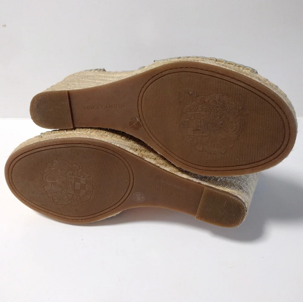 Vince Camuto detailed *beautiful whipstitching