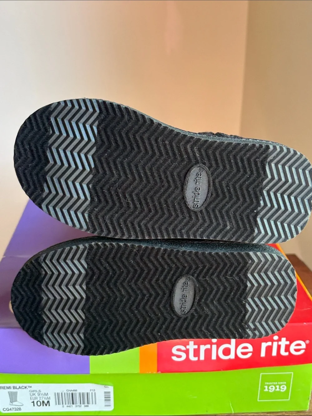 Stride Rite sparkling black