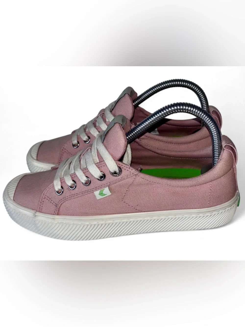 Cariuma classic low