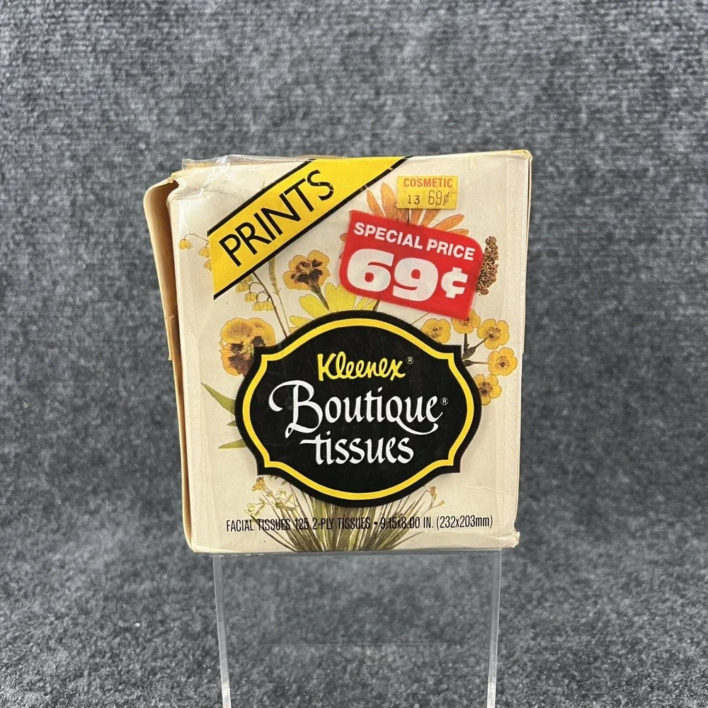 VTG 1976 -1982 Kleenex Boutique Prints Tissues Yellow Gold Floral Box 125 2-Ply