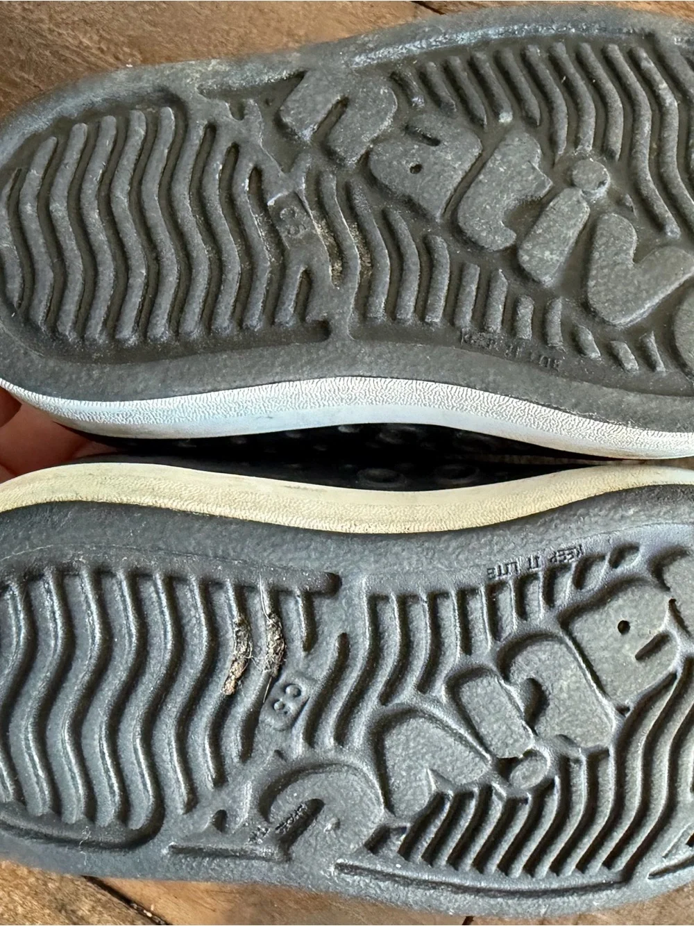 Native Shoes “jefferson” pair cleaning