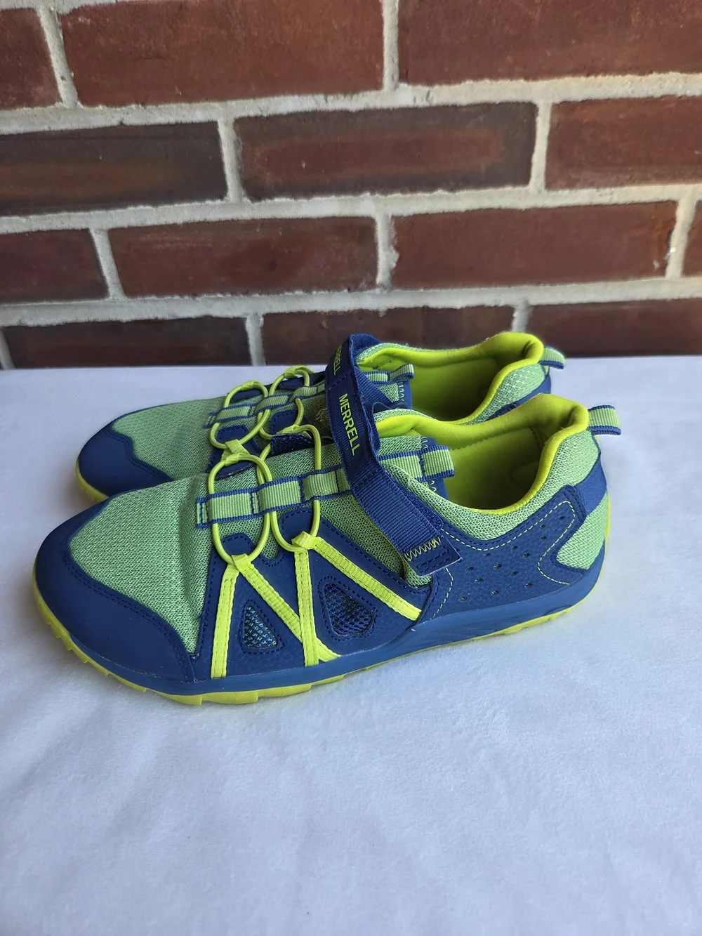 Merrell hydro glove
