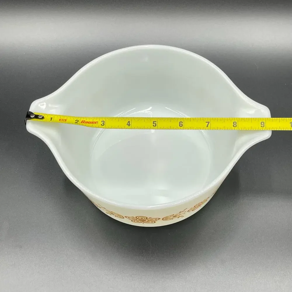 Pyrex vintage casserole