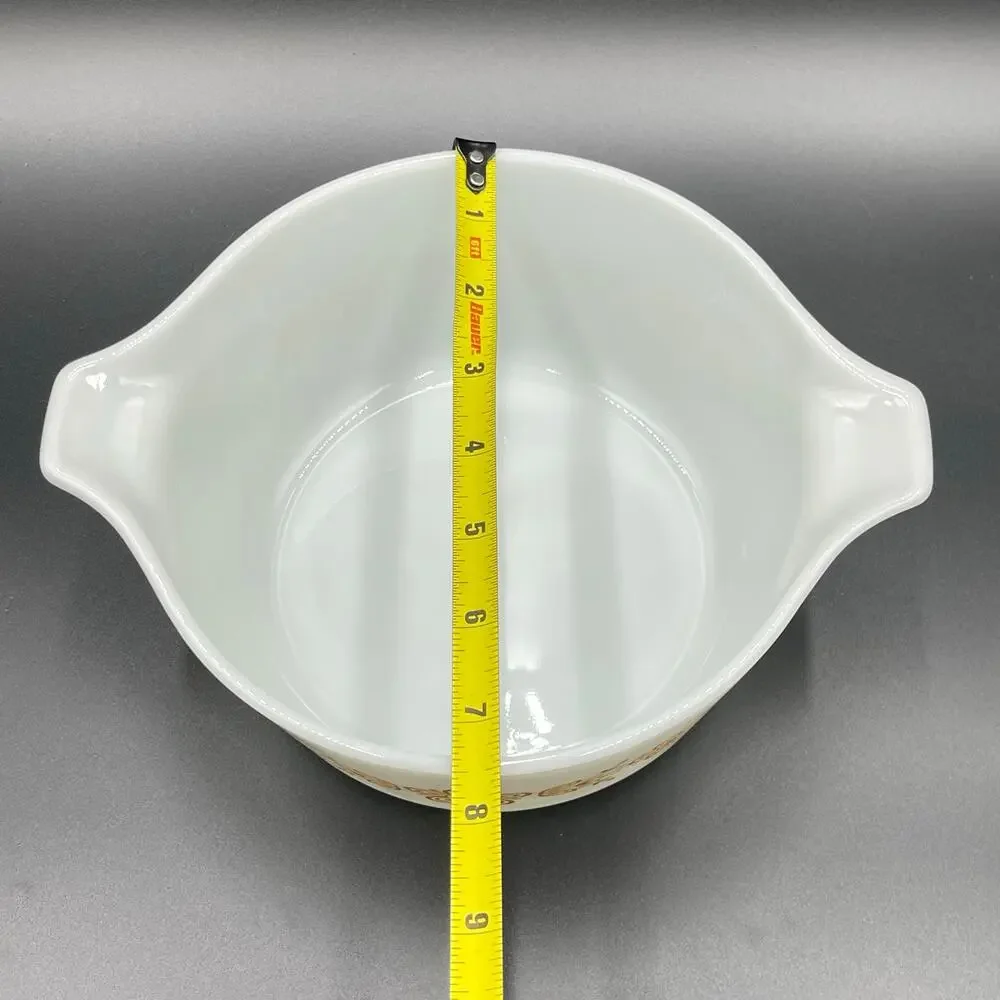 Pyrex vintage casserole