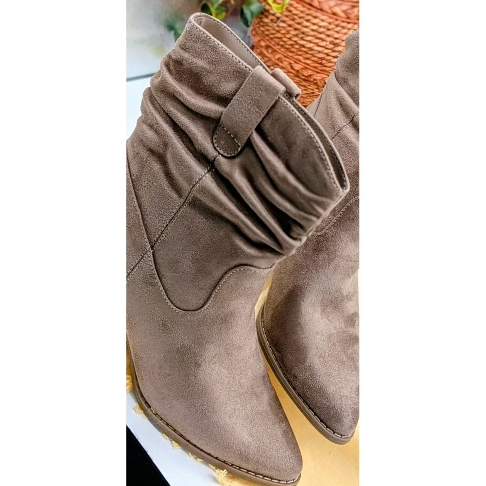 Women's Size 8 Taupe Slouch Ankle Boots Boho Western Rustic Chic Suede Look NEW