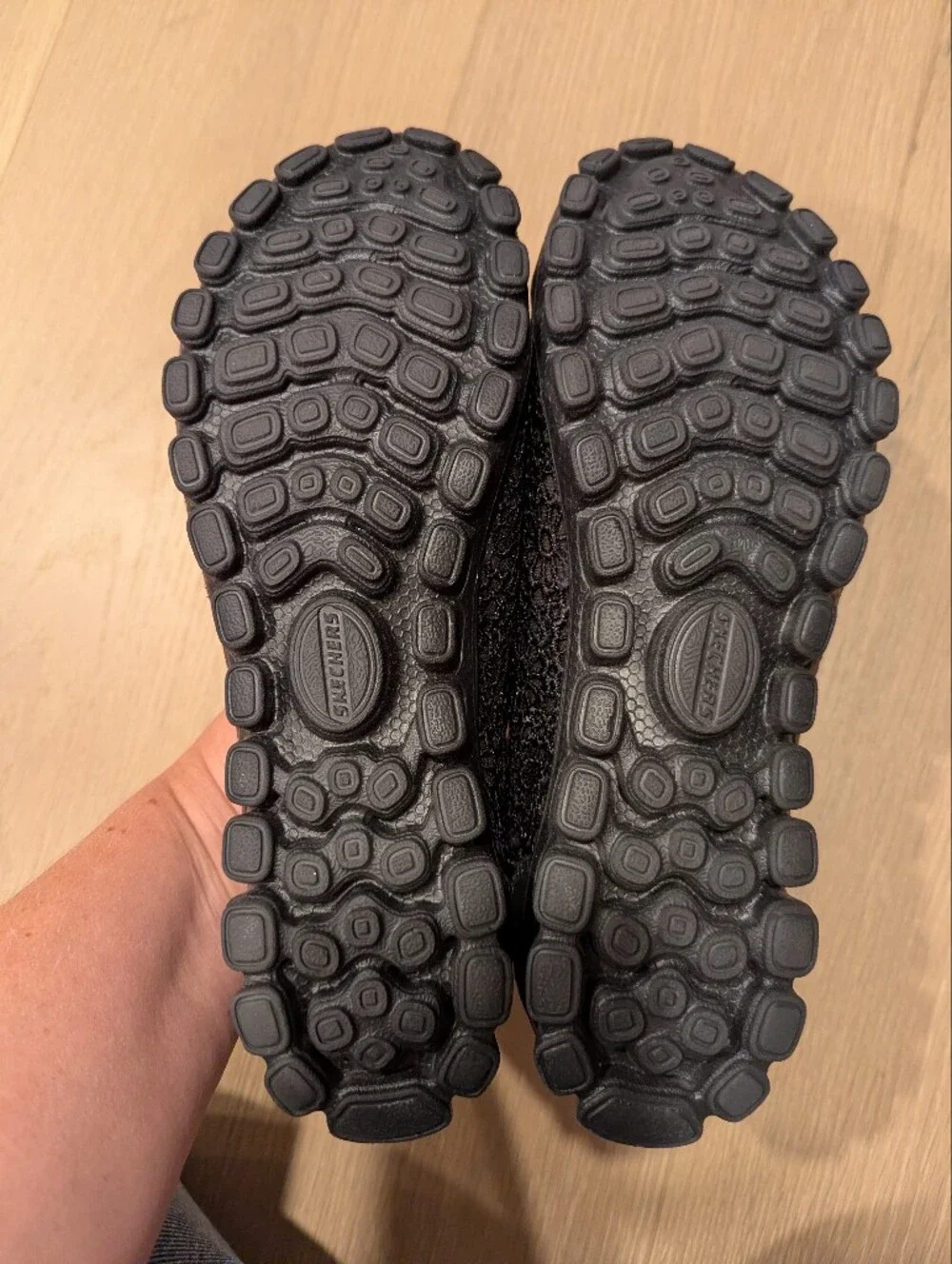 Skechers lightweight slip