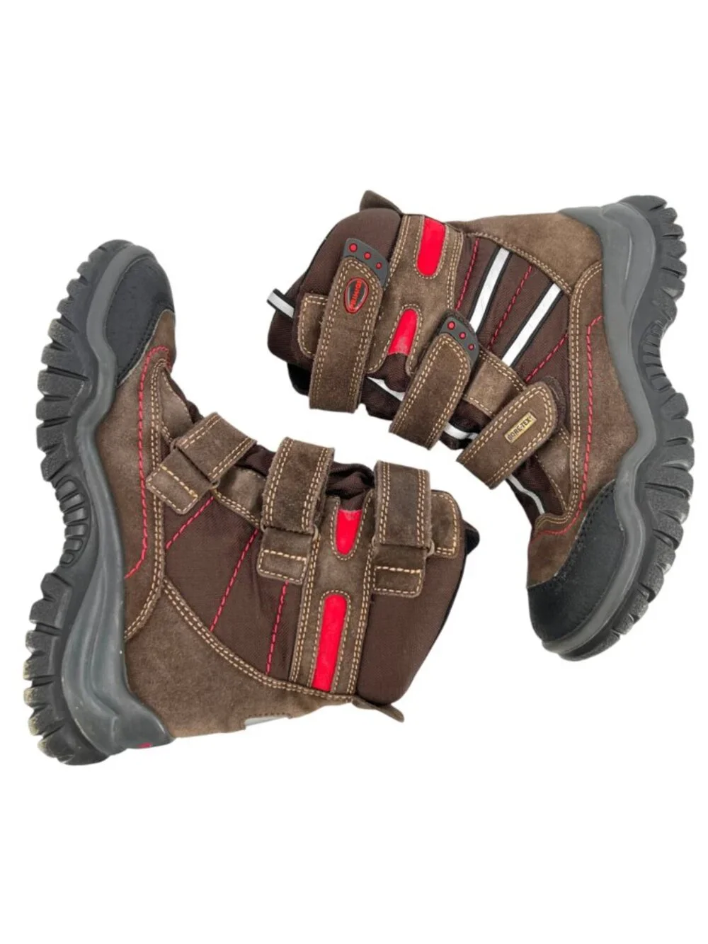 Primigi durable suede