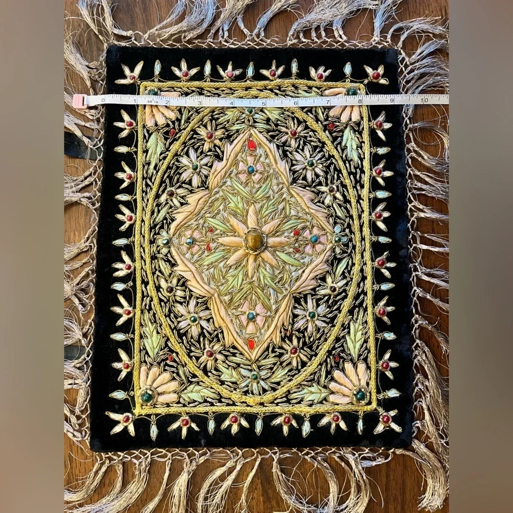 Handmade stunning zardozi