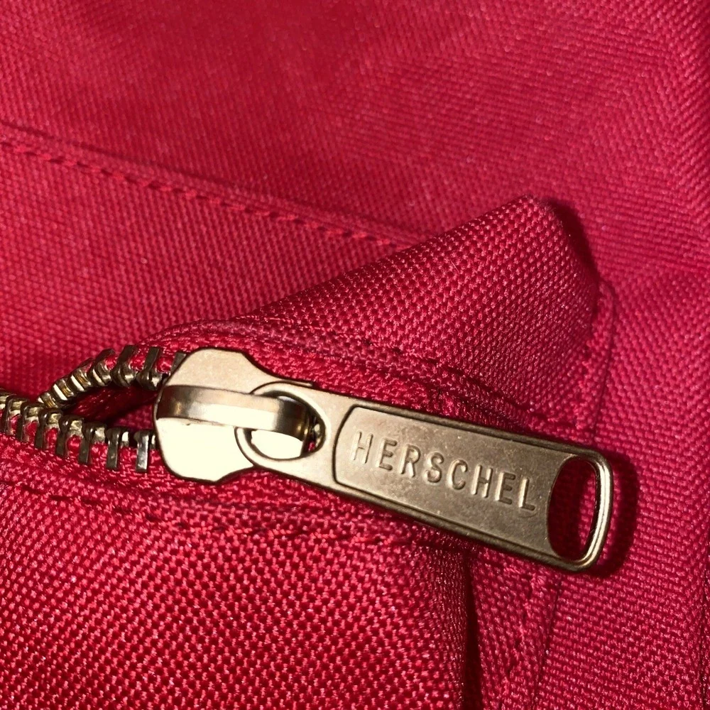 Herschel Supply Company classic herschel