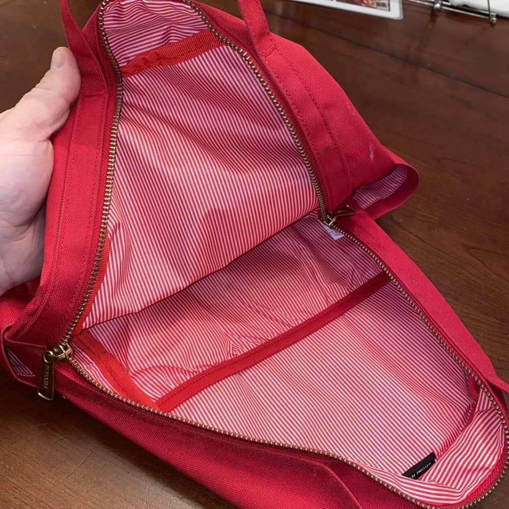 Herschel Supply Company classic herschel