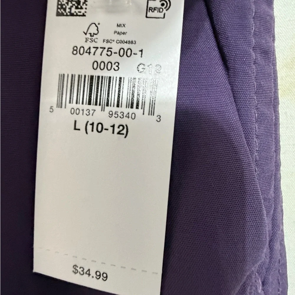 Old Navy designed 	•	size