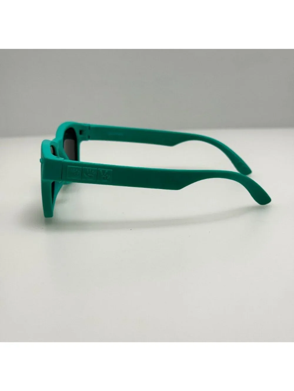 Roshambo lenses have