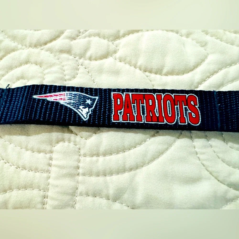 NFL New England Patriots keychain
