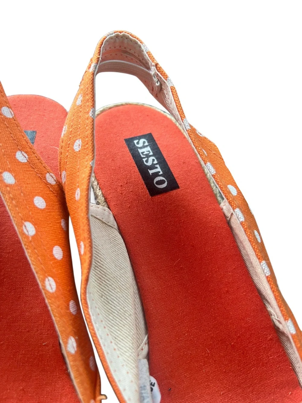 Sesto Meucci chic orange