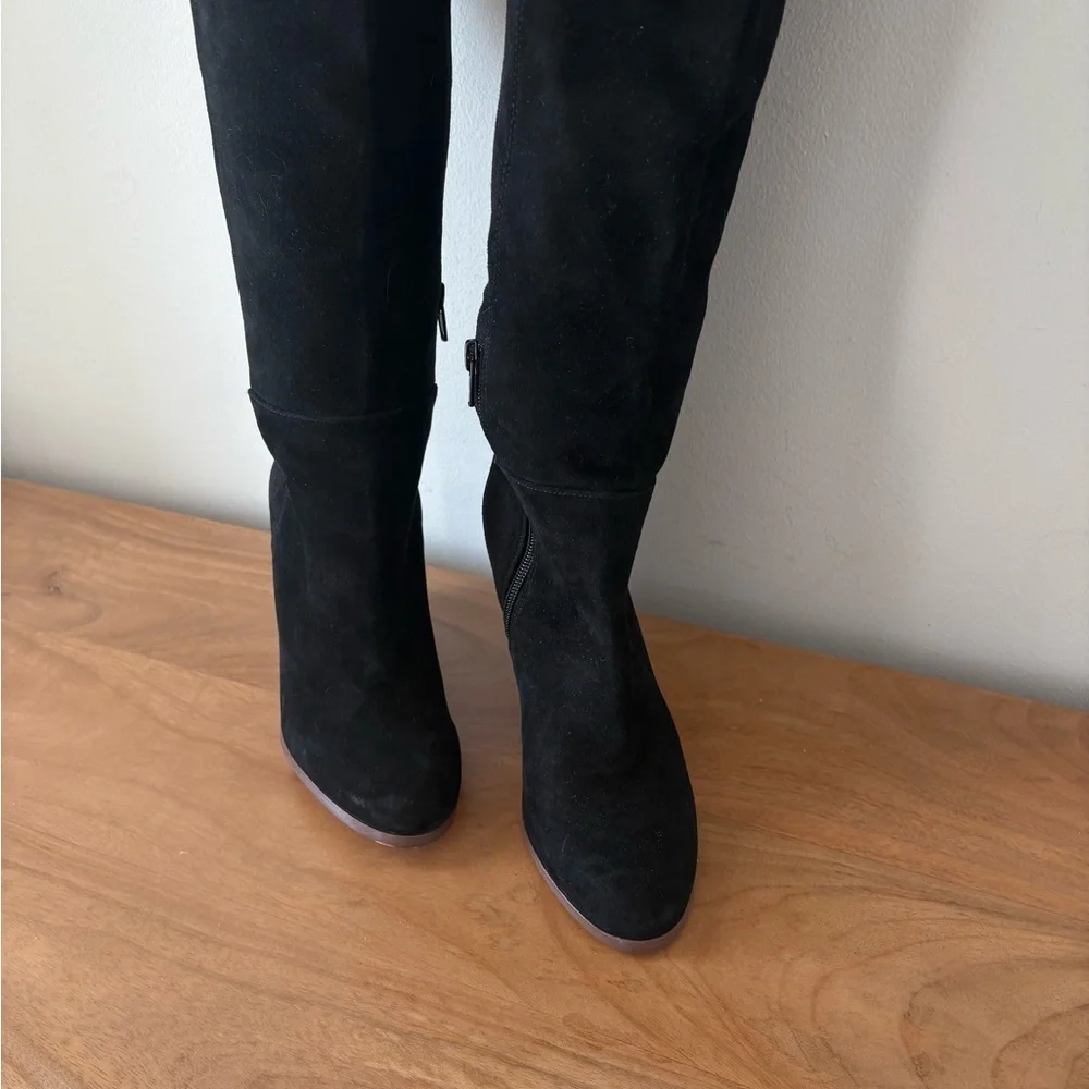 Vince Camuto sleek vince