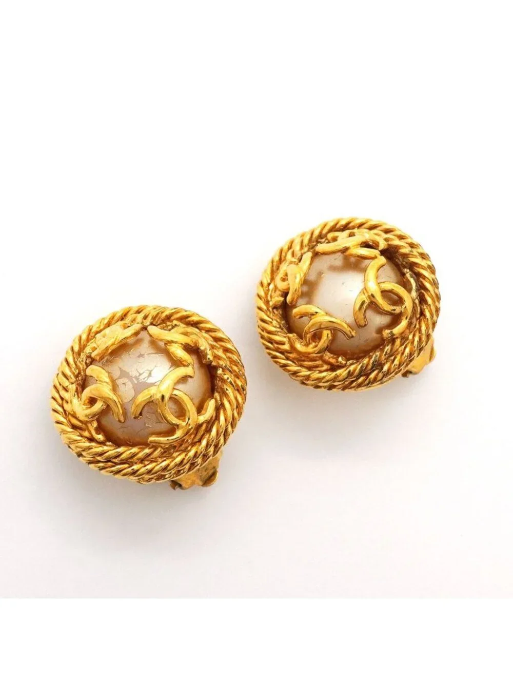 CHANEL earrings vintage