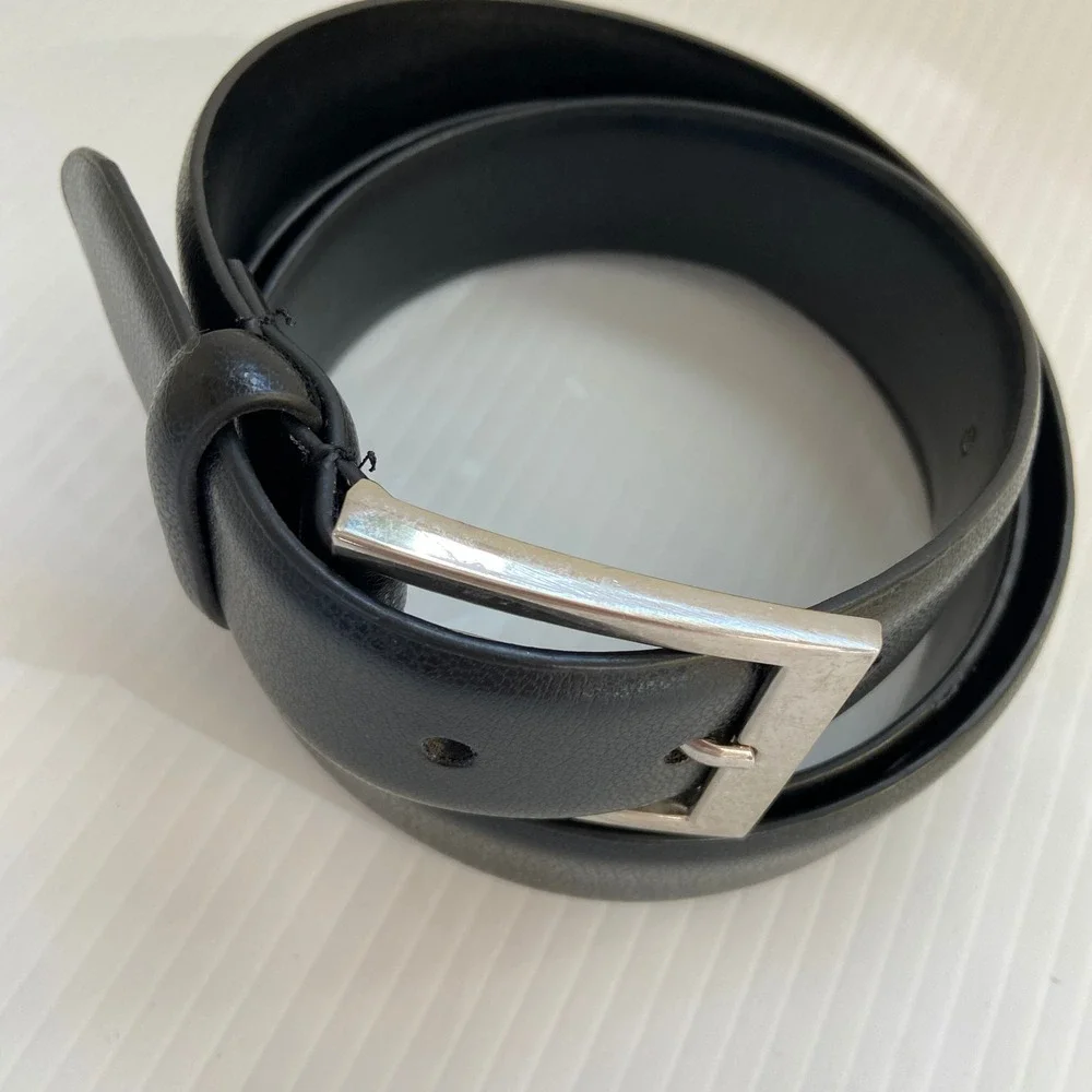 No brand black leather
