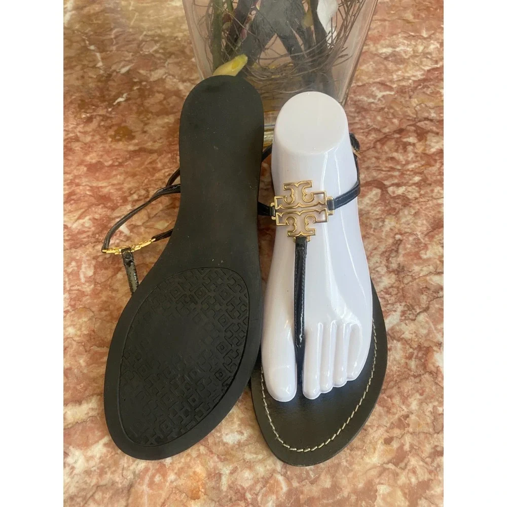 Tory Burch Melinda Black Leather Gold Logo Medallion Thong Sandal 9.5M EUC, $295