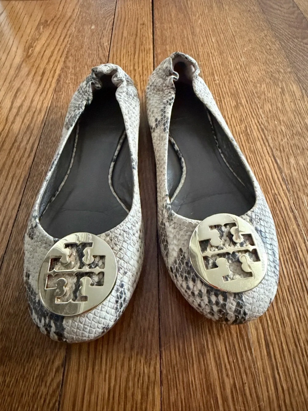 Tory Burch Cream and Black Snakeskin-Print Logo Ballet Flats