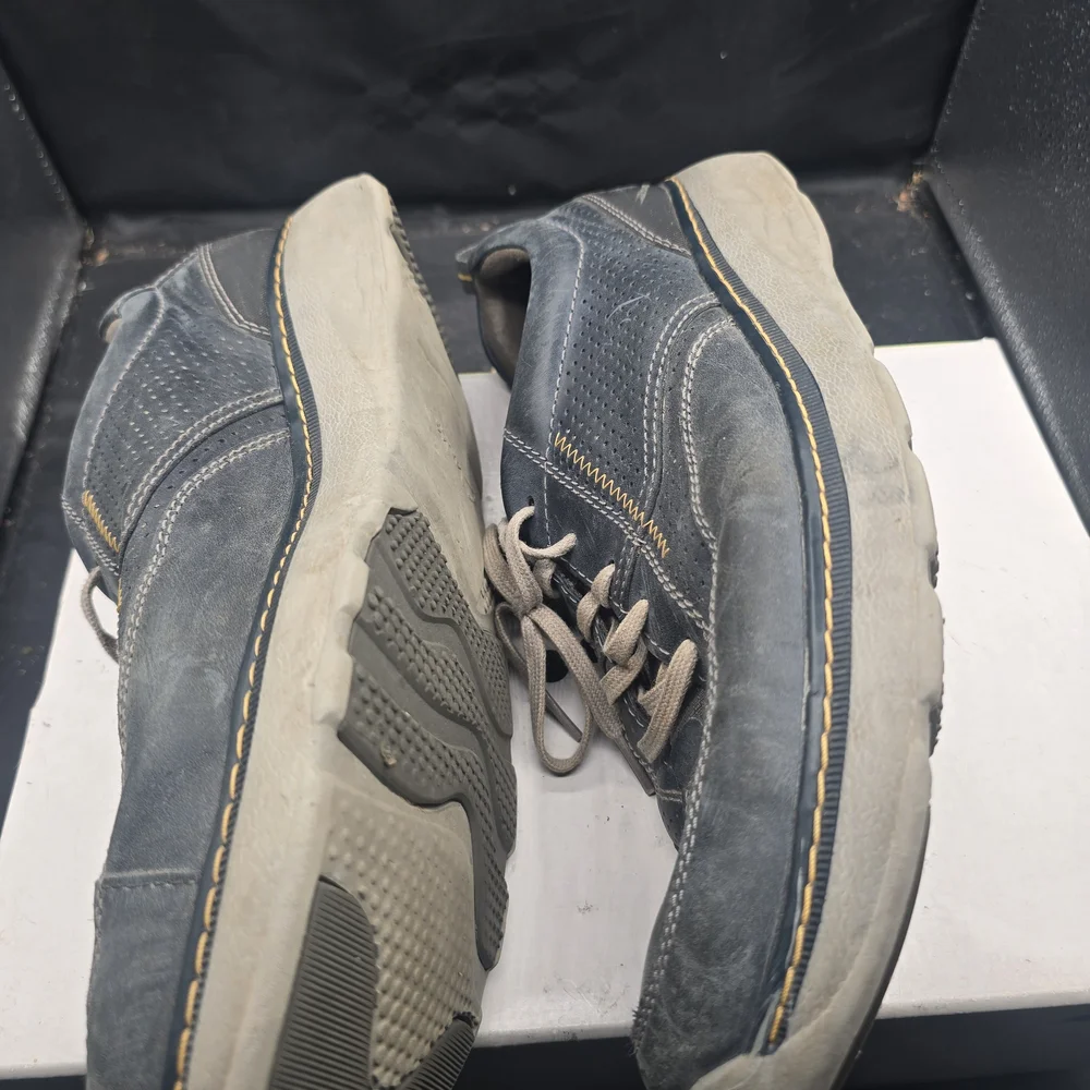 Clarks classic blue