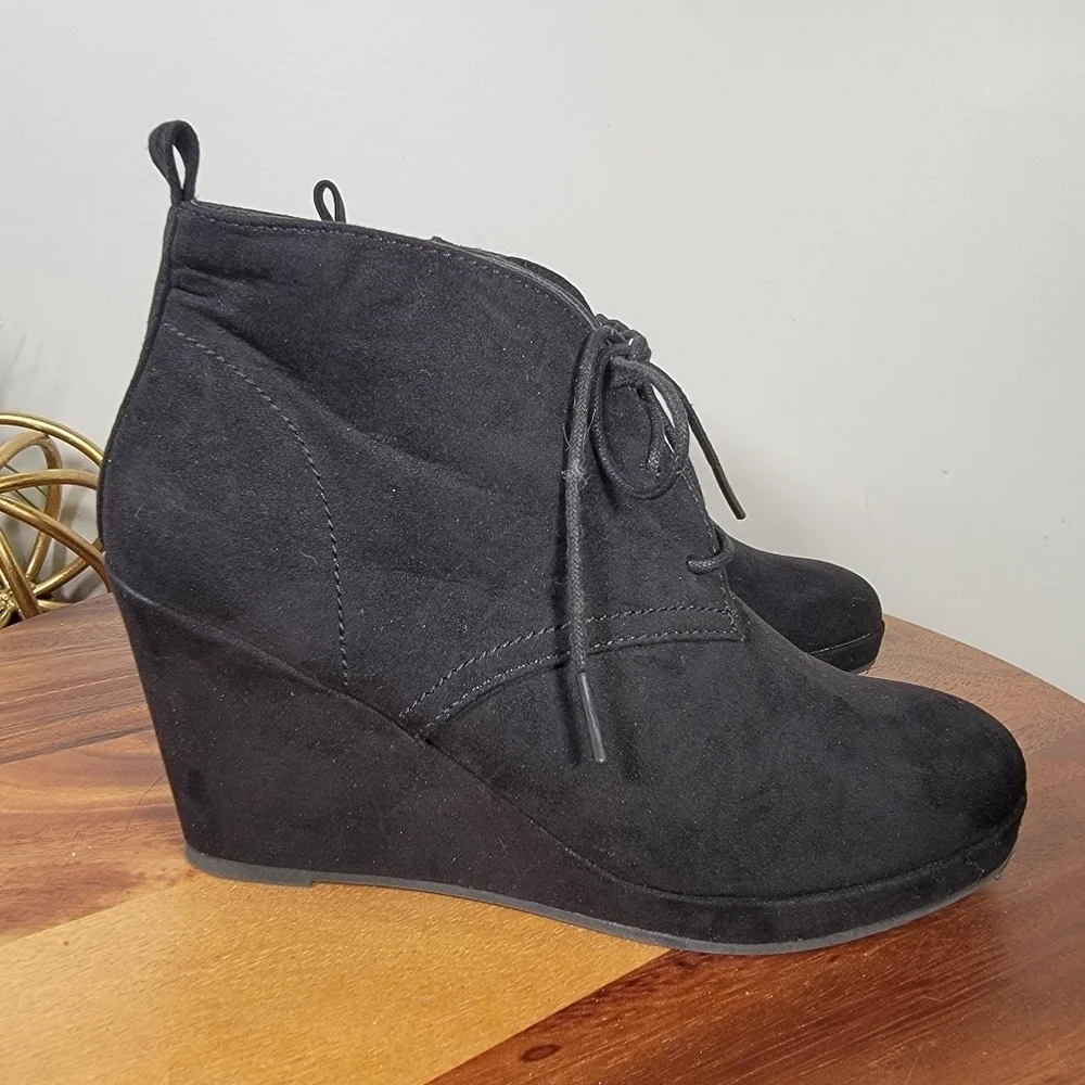DV by Dolce Vita step out