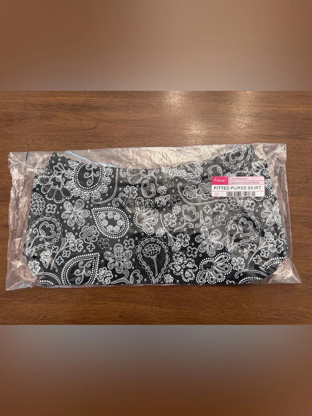 thirty-one Black and White Paisley Fitted Purse Skirt