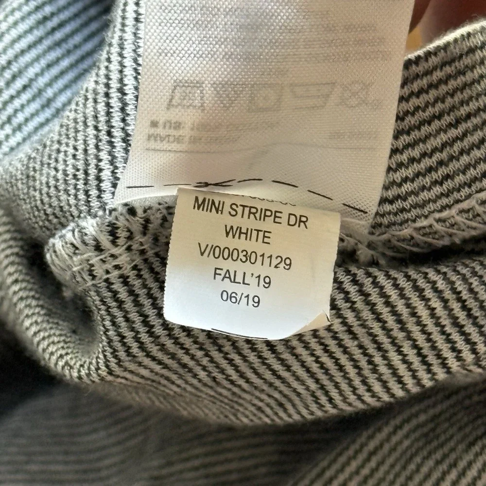Banana Republic very good
