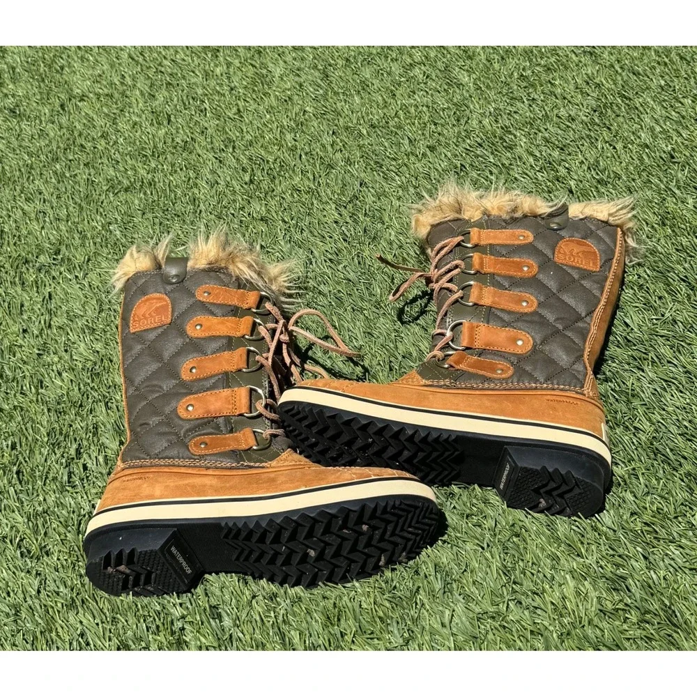 Sorel Tofino II Waterproof Winter Boots Women's Size 5 Light Brown Faux Fur NL17